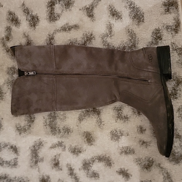 UGG suede knee high boots Size 7.5 - Picture 2 of 16